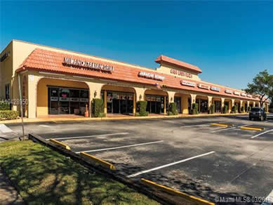 Florida Strip Centers Real Estate Specialist - Let us help you buy or sell your next Strip Centers Property