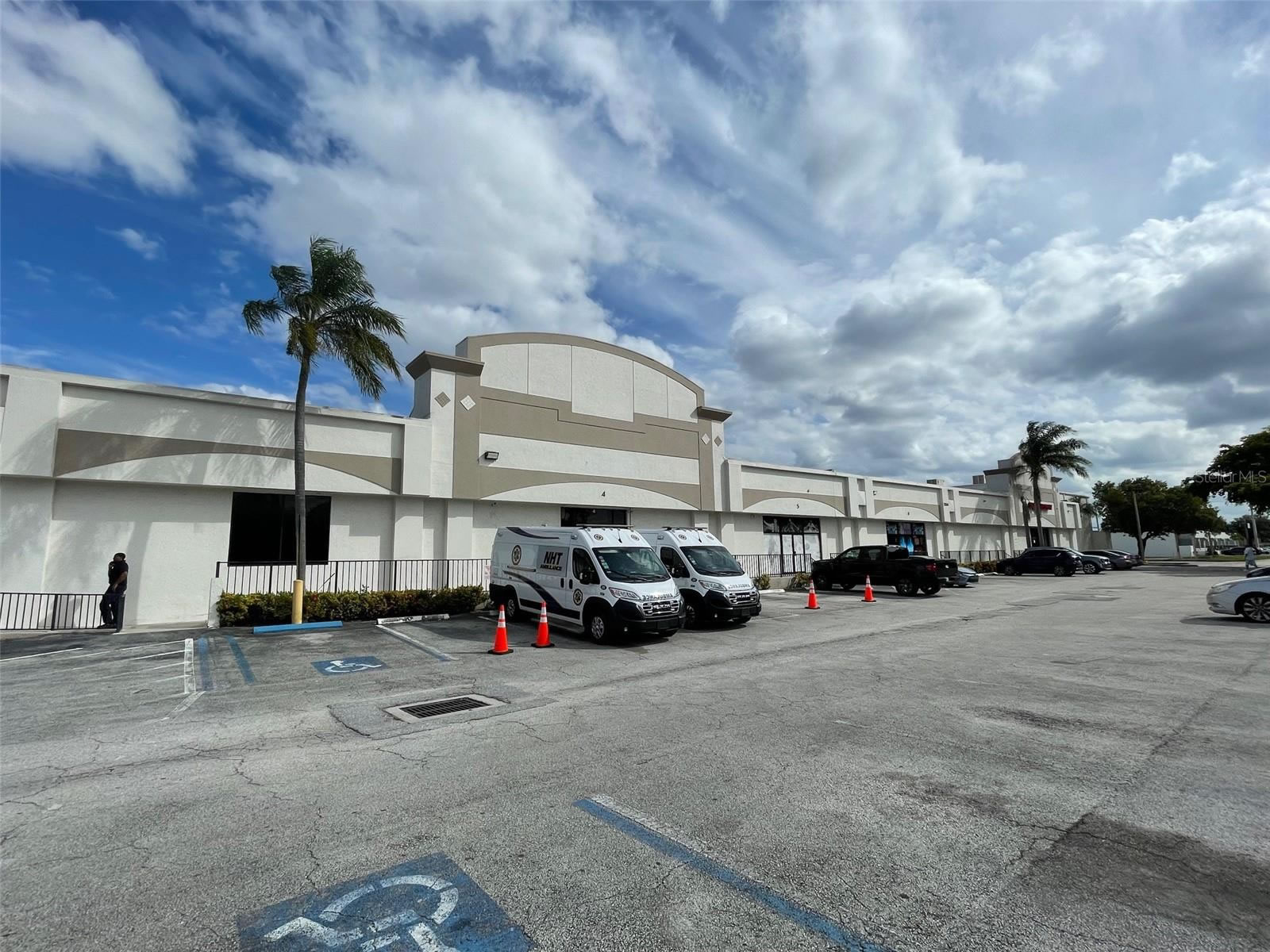 Strip Center For Sale in West Palm Beach, FL - 52,000 sq ft $11,000,000