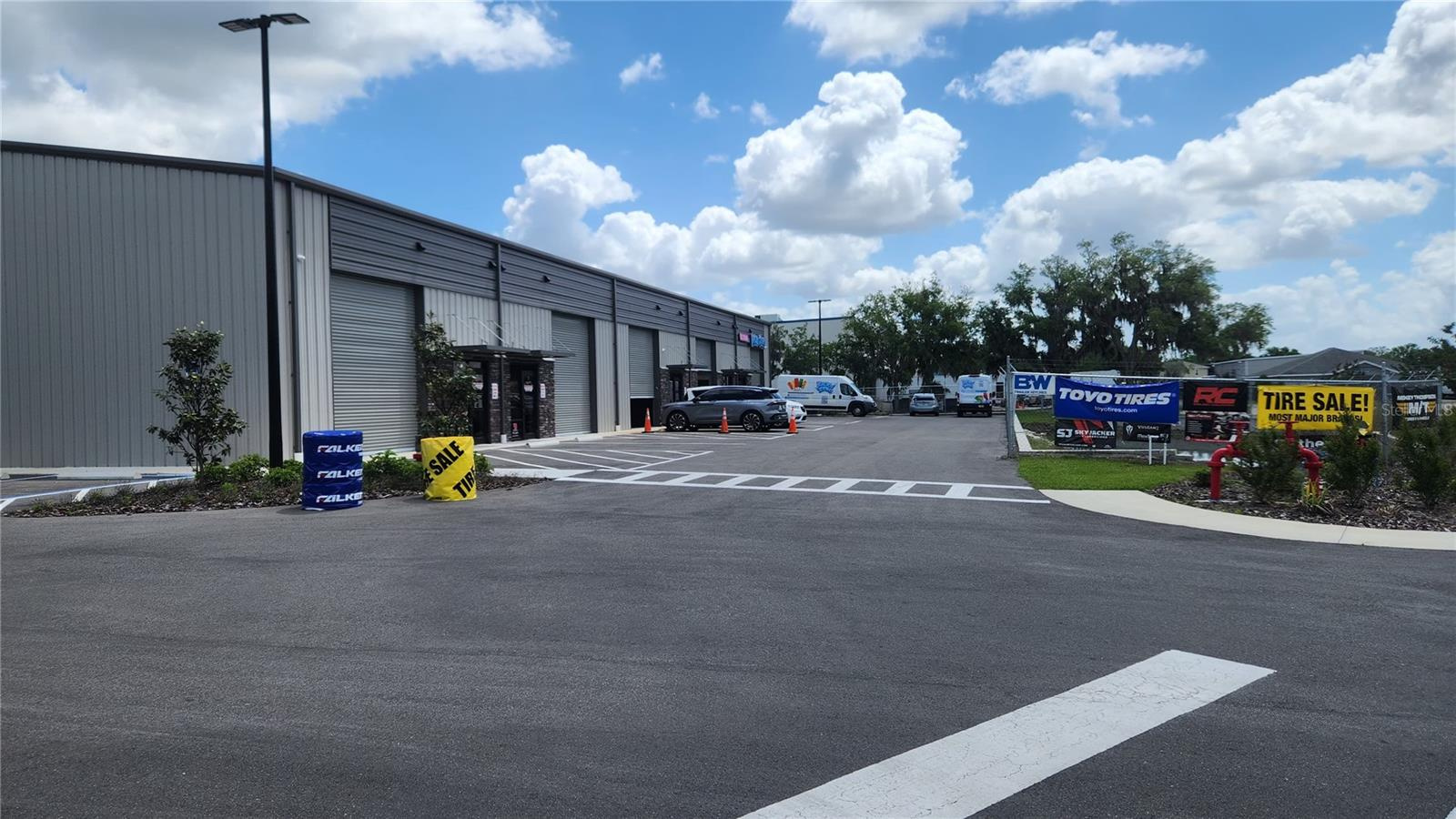 Brand new 5 Unit Fully Leased Warehouse Building For Sale in Plant City, FL $3,200,000