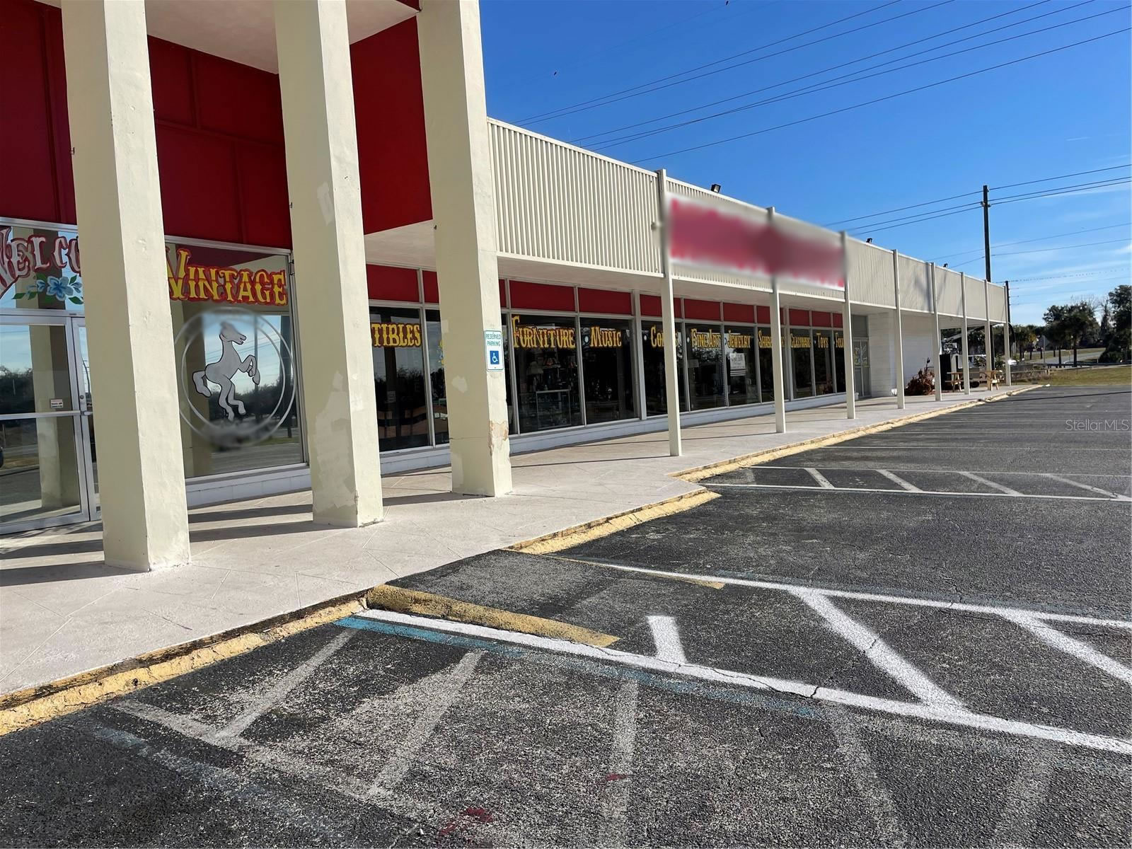 Strip Center For Sale in Eustis, FL 26,800 sq ft $2,700,000