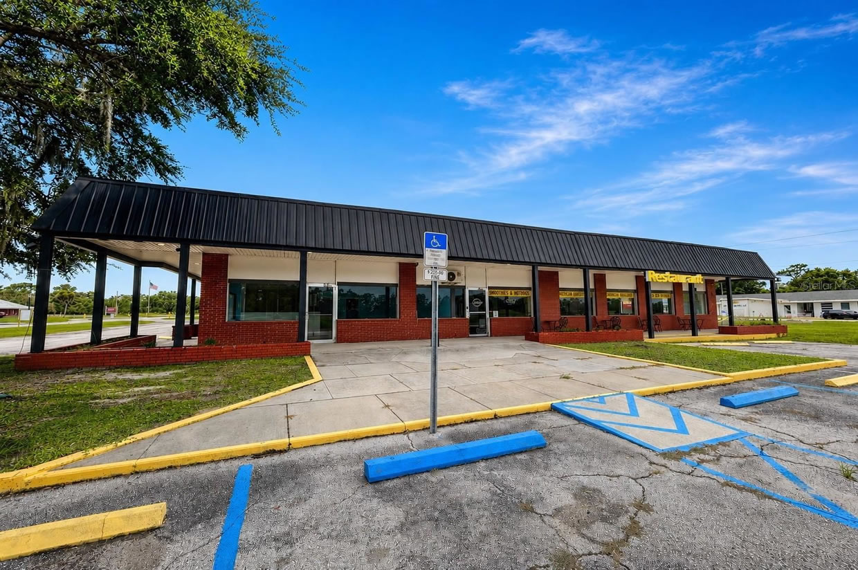 Strip Center For Sale in Polk County, FL - 12,500 sq ft - $1,290,000