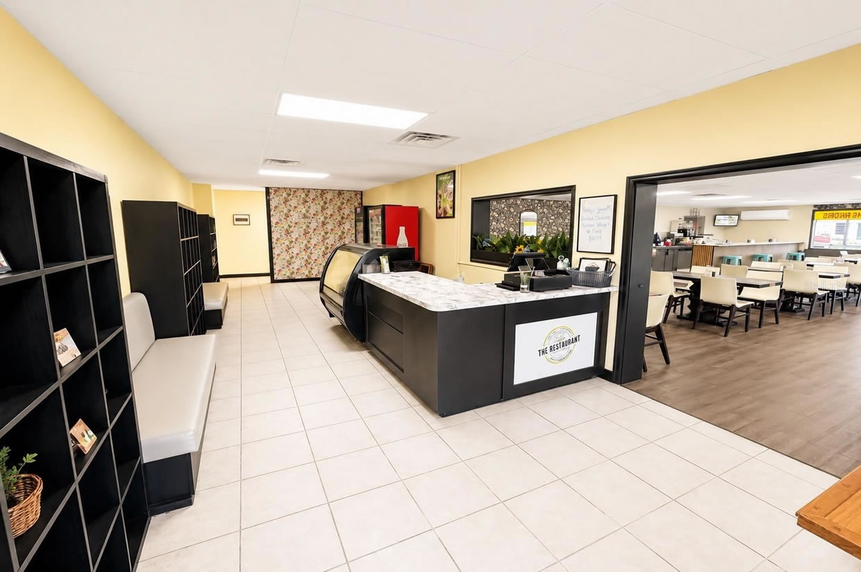 Strip Center For Sale in Polk County, FL - 12,500 sq ft - $1,290,000 Strip Center For Sale in Polk County, FL - 12,500 sq ft - $1,290,000