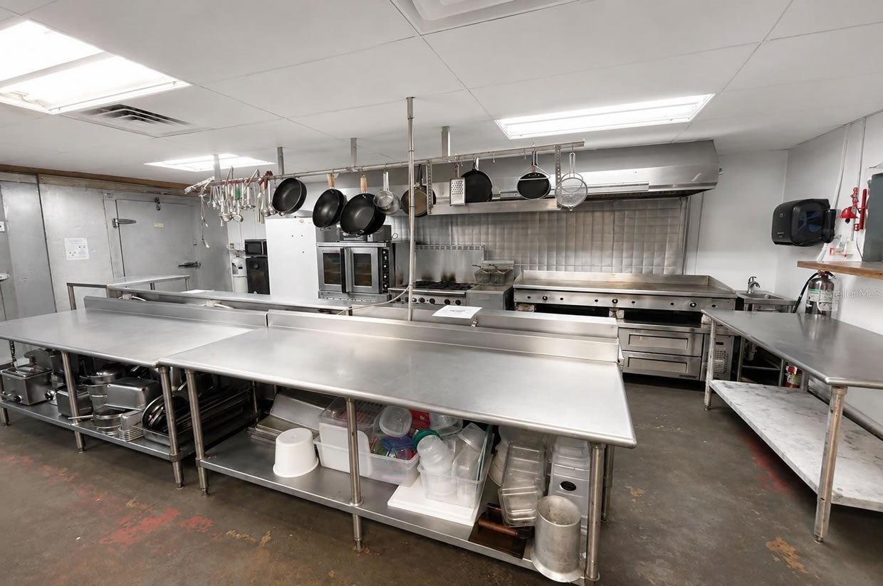Strip Center For Sale in Polk County, FL - 12,500 sq ft - $1,290,000 Strip Center For Sale in Polk County, FL - 12,500 sq ft - $1,290,000