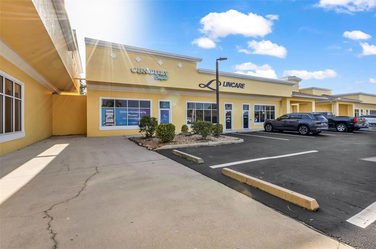 Strip Center For Sale in Punta Gorda, FL - 24,500 sq ft - $5,550,000